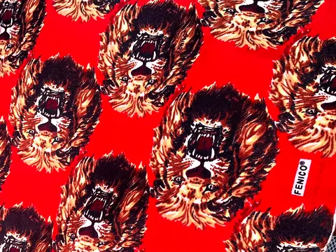 Isiagu lion-head fabric